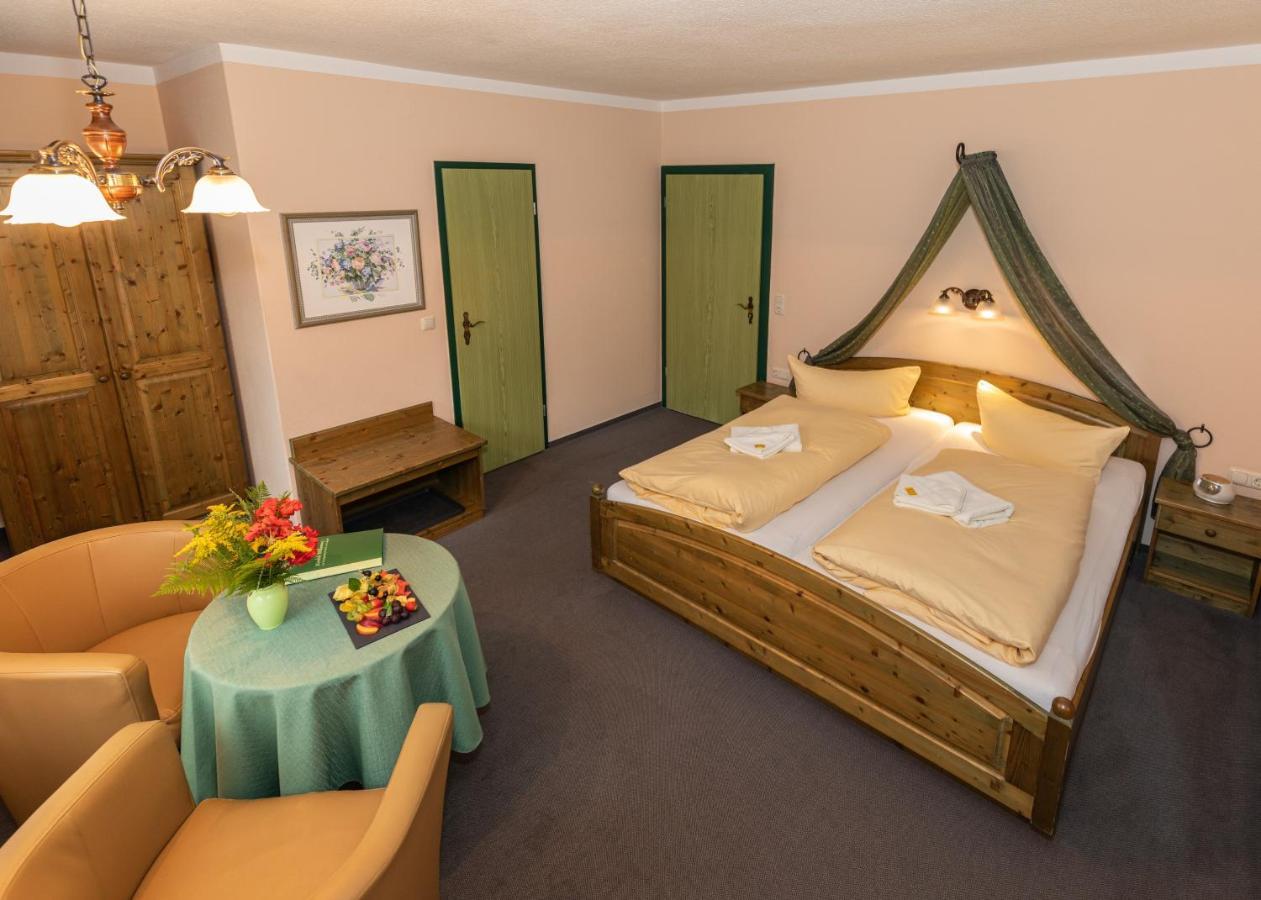Waldgasthof & Hotel Am Sauwald Tannenberg ภายนอก รูปภาพ
