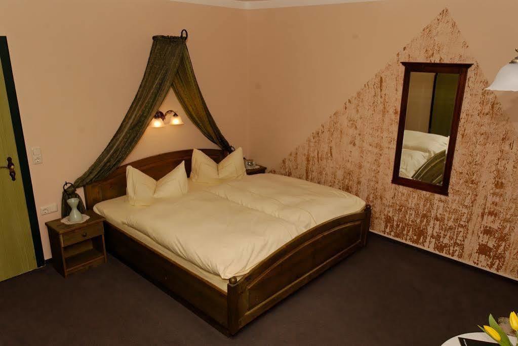 Waldgasthof & Hotel Am Sauwald Tannenberg ภายนอก รูปภาพ